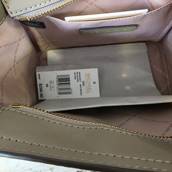 Michael Kors Marilyn Small Color Block Saffiano Leather Messenger Bag NEW - Picture 4 of 15